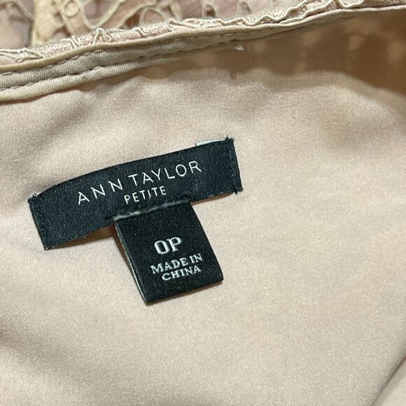 Ann Taylor Petite Shift Dress Lace Overlay Blush Pink Size 0P Petite - Picture 3 of 8